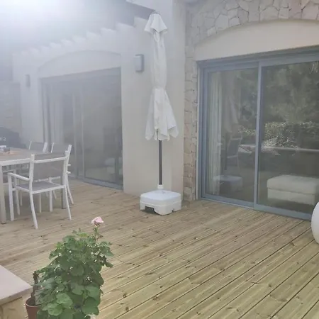 Spacious With Terrace Barbeque With Pool *