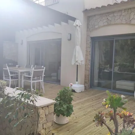Spacious With Terrace Barbeque With Pool