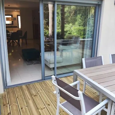 Apartment Spacious With Terrace Barbeque With Pool