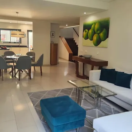 Apartment Spacious With Terrace Barbeque With Pool *